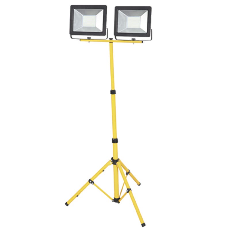 Reflectores Led 50w Con Atril Kersting